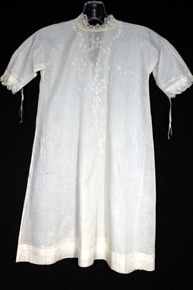   VICTORIAN EDWARDIAN OFF WHITE HAND EMBROIDERED COTTON CHRISTENING GOWN