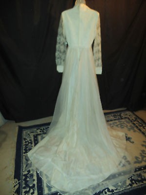 Vintage Antique White Lace Long Sleeve Train Wedding Gown Dress 