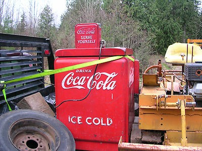 Vintage Vendo Coke Machine Coca Cola 1940s era ?