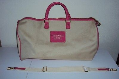 victoria secret pink duffle bag in Travel & Shopping Bags