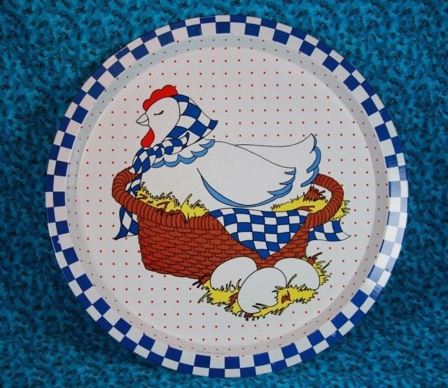 metal chicken laying eggs 12 tray red white and blue