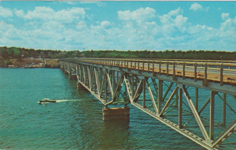 Vtg Postcard Famous Upside Down Bridge Across Glaize Arm Lake of The 