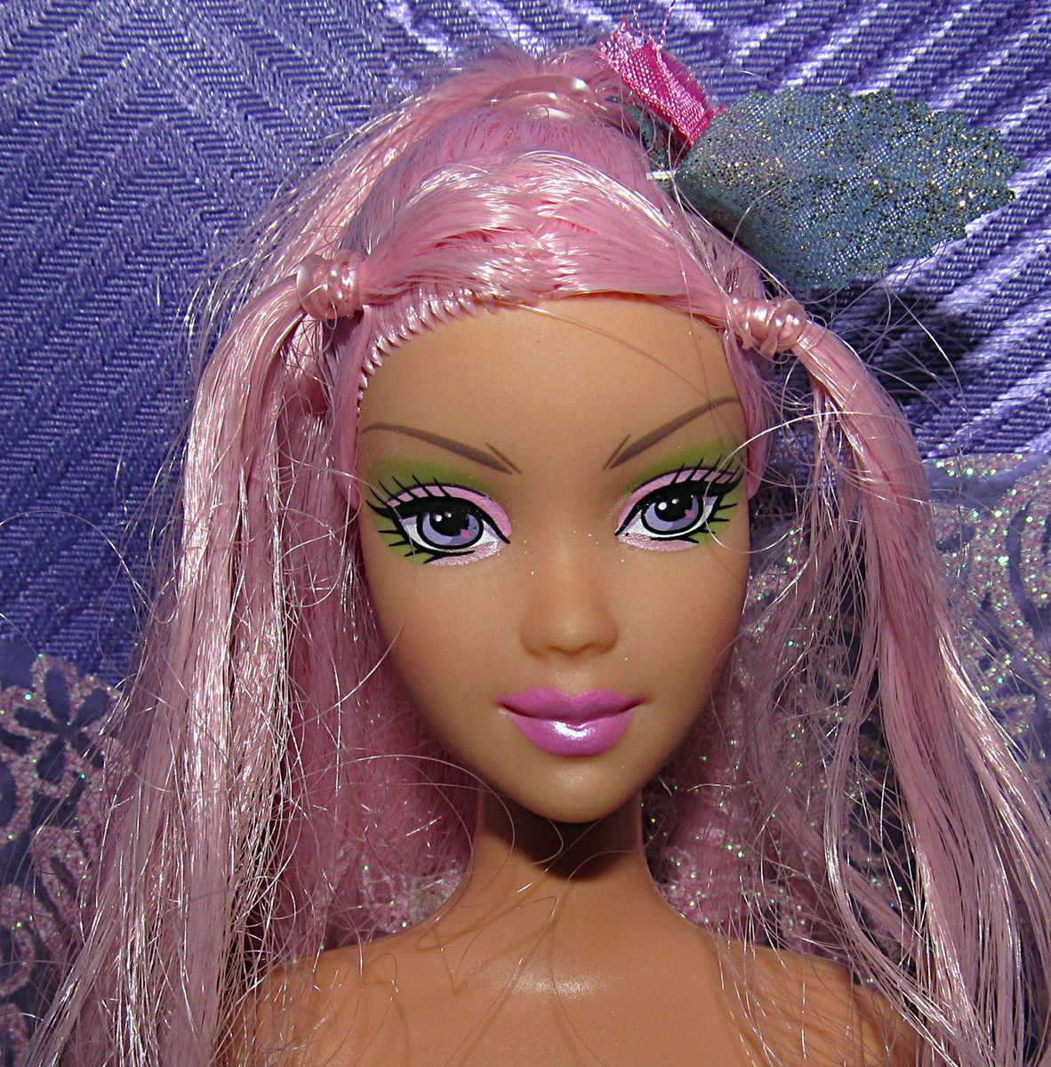 Barbie Doll Fairytopia Mermaidia Dahlia Green Pink Glittery Wings 