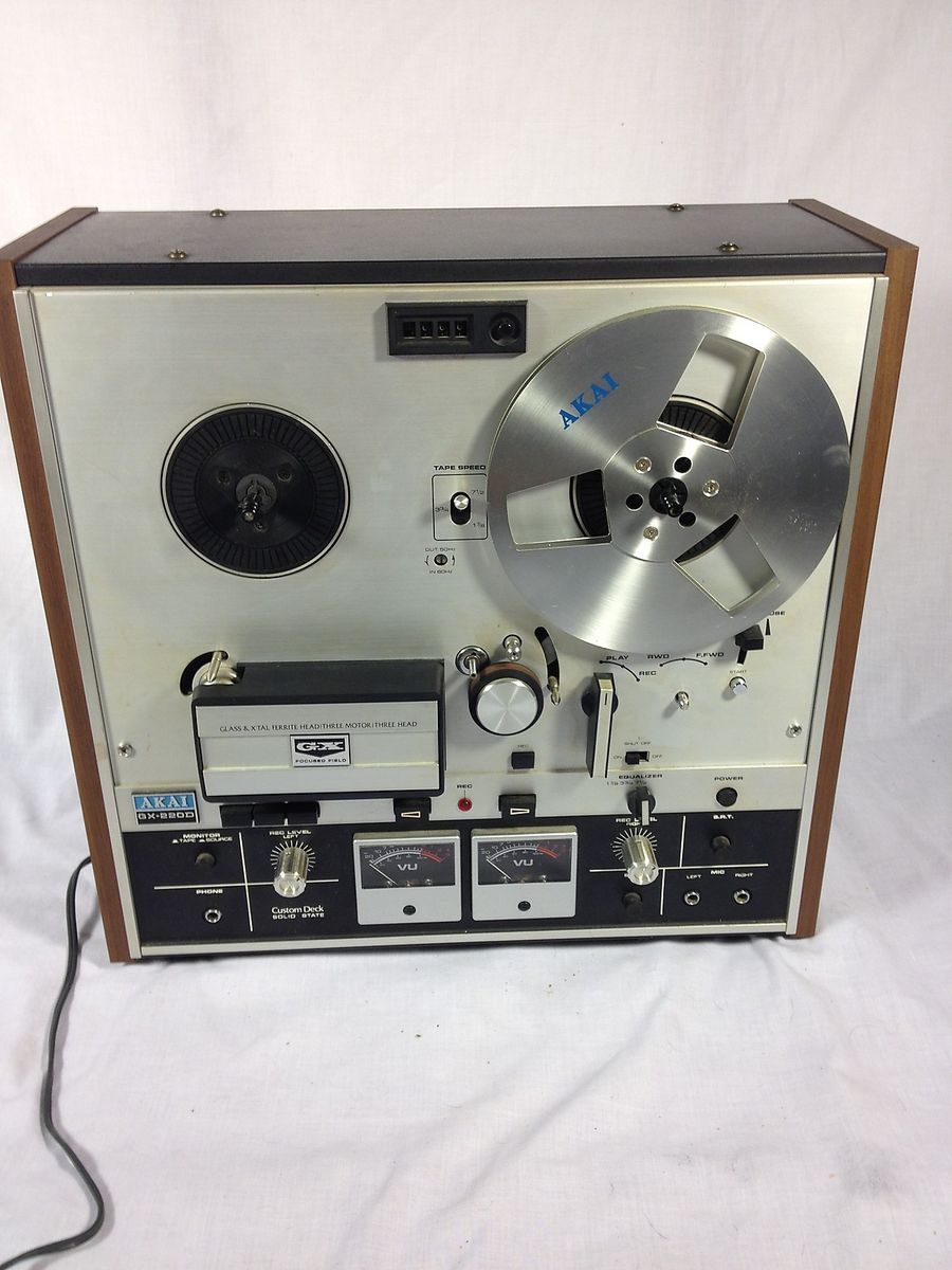 Vintage Akai GX 220D Reel to Reel Tape Player Recorder