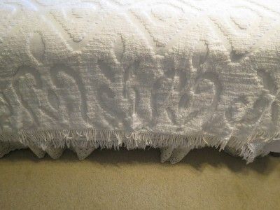 vintage chenille bedspread white 92 x 88 7
