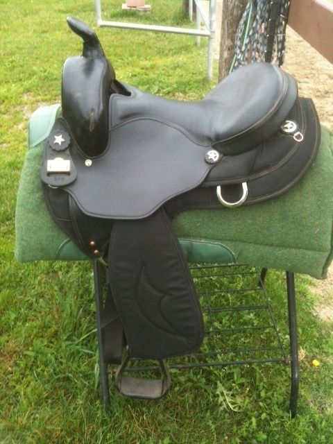 Big Horn Cordura 309 western saddle size 16 Black w leather gel padded 
