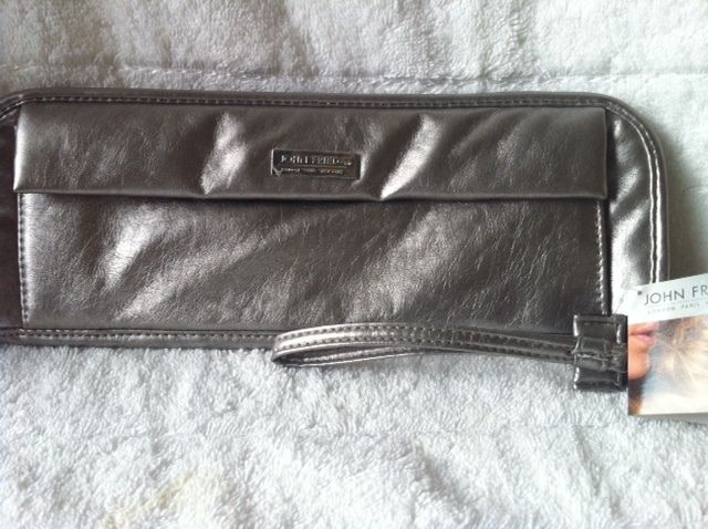 NEW STYLING FLAT CURLING IRON TRAVEL POUCH CASE BAG from JOHN FRIEDA