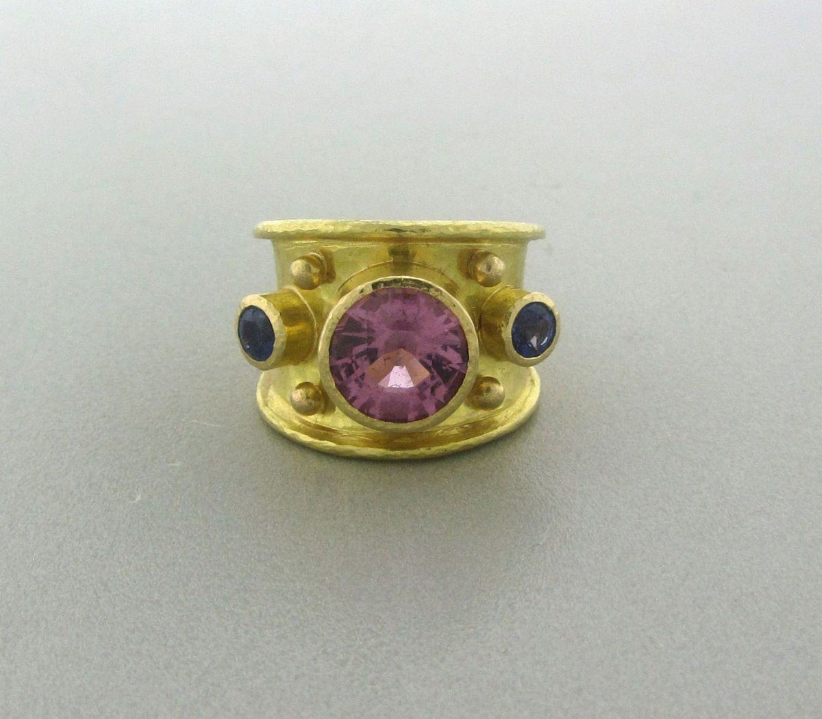 Elizabeth Locke 18K Yellow Gold Pink Spinel Sapphire Ring