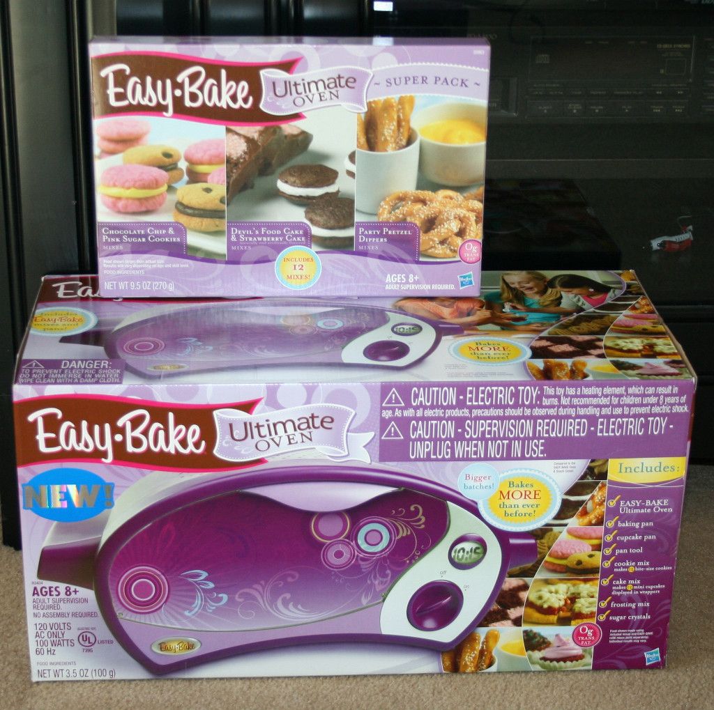NEW IN BOX Easy Bake Ultimate Oven & Super Pack With 12 Mixes