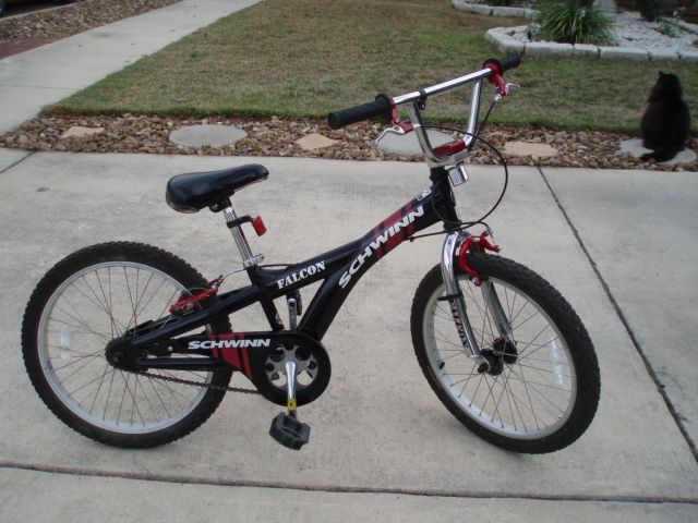 20 Schwinn Falcon Black/Red Boy Mountain Bike Bicycle   Very Good