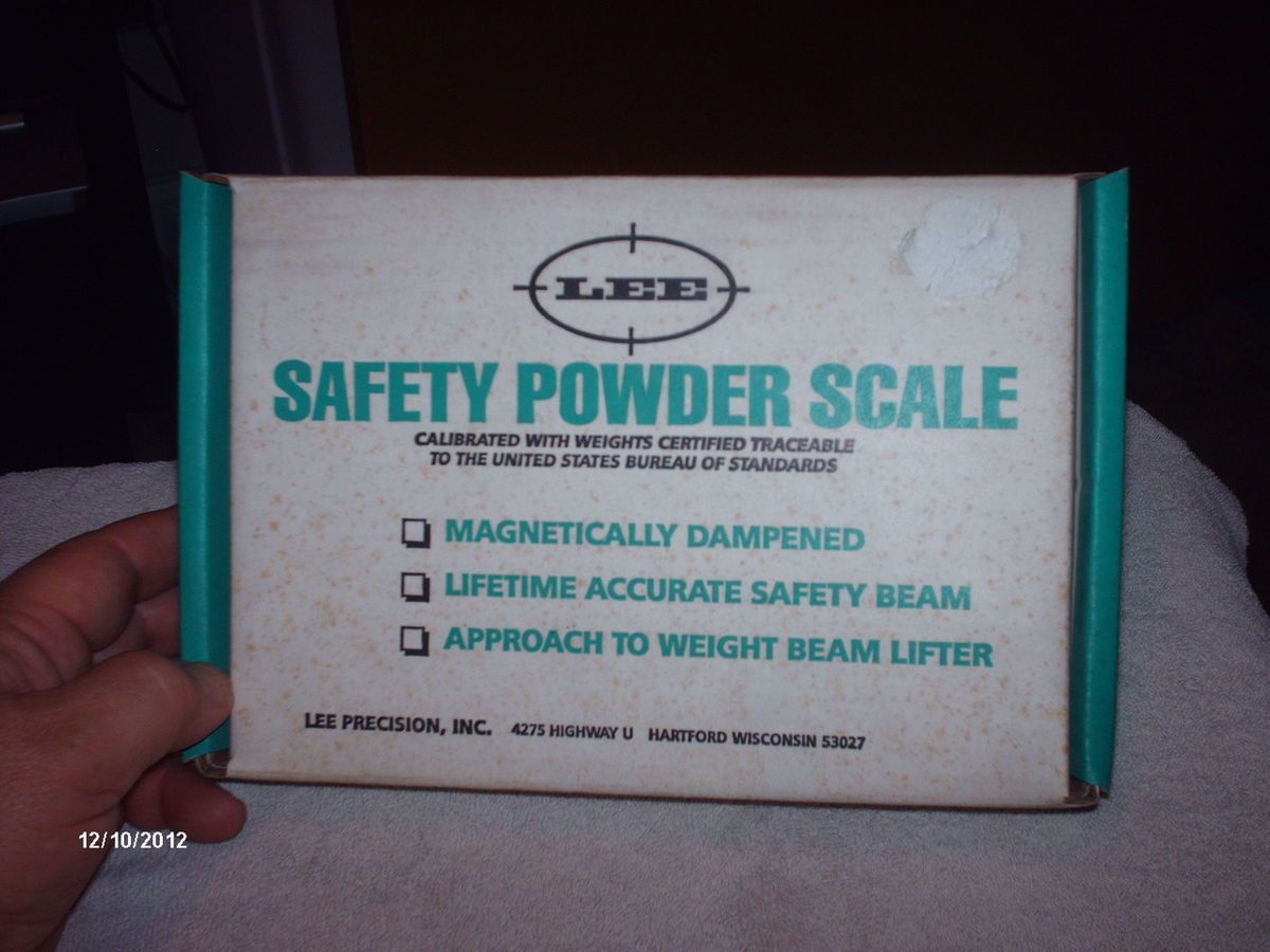 Lee Safety Powder Scale Magnetically Dampened Color Is RCBS Green