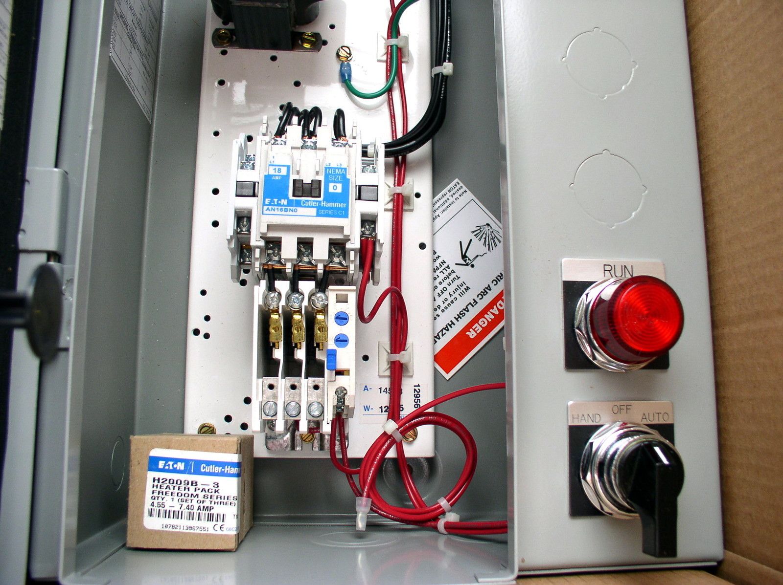 Eaton Cutler Hammer 5HP Starter Motor Controle Disconnect Switch Box