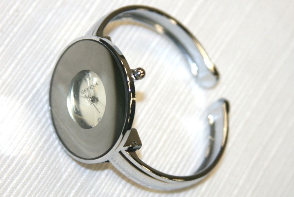 Geneva Classy Large Faced Silver Wristwatch New Watch