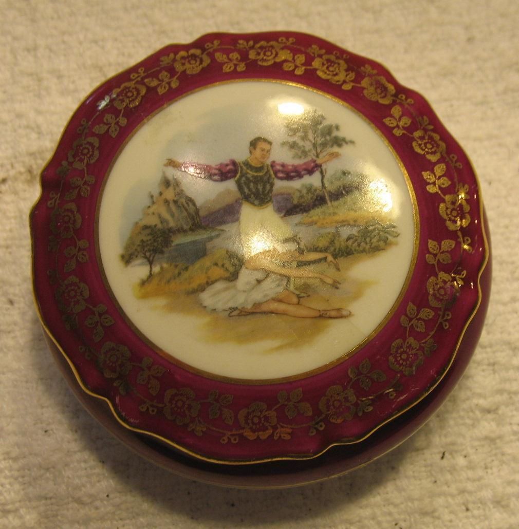 Antique Vintage Porcelain Trinket Round Handpainted Box Limoges France
