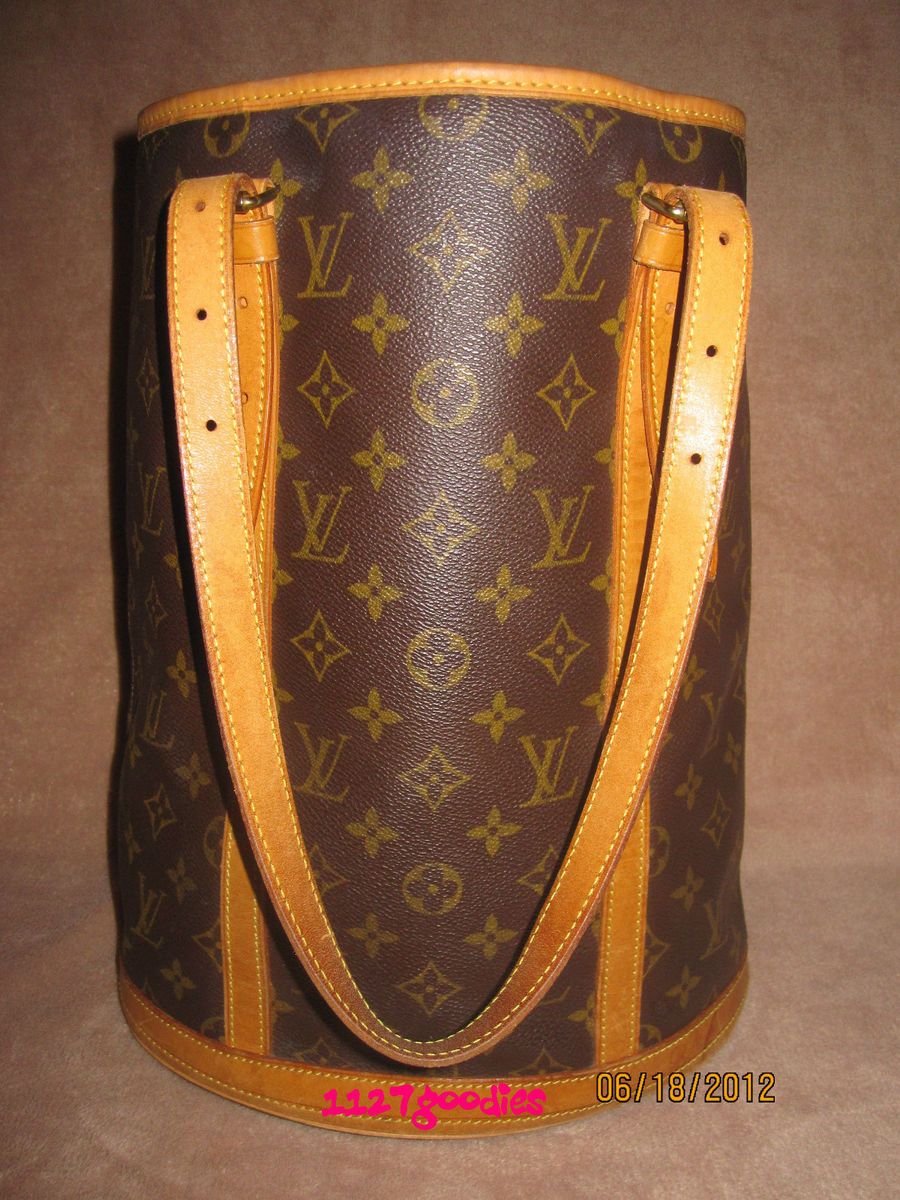 Gorgeous Authentic Louis Vuitton Large Bucket GM Tote Bag Very Good