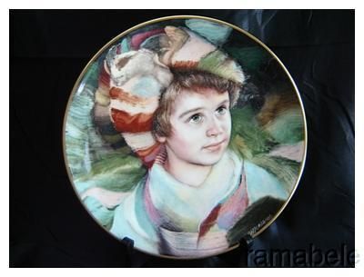 Adrien by Francisco Masseria Royal Doulton Gold Rim Plate