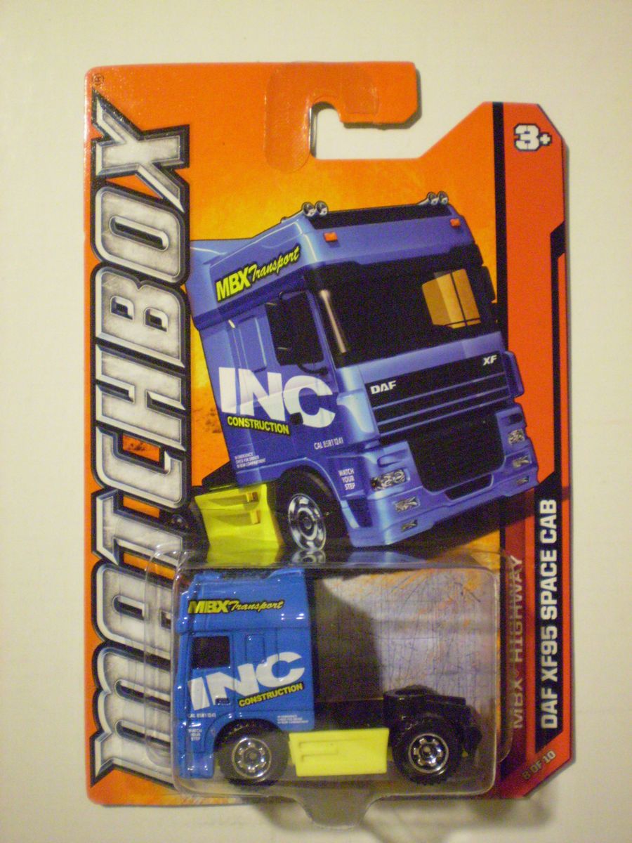 Matchbox 2012 MBX Highway DAF XF95 Space Cab Blue Yellow